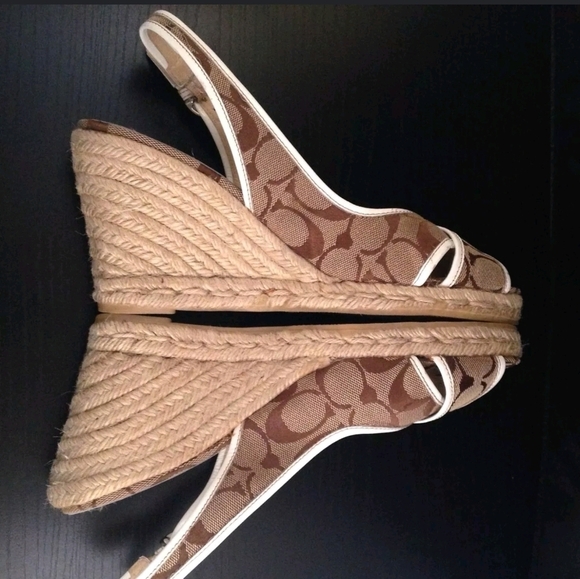NEW AUTHENTIC VINTAGE COACH SIGNATURE C WEDGE SHOES SIZES 8 & 11 - Picture 7 of 16